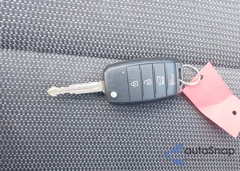 2017 Kia Forte Lx z USA, uszkodzony, nr VIN 3KPFK4A78HE061008